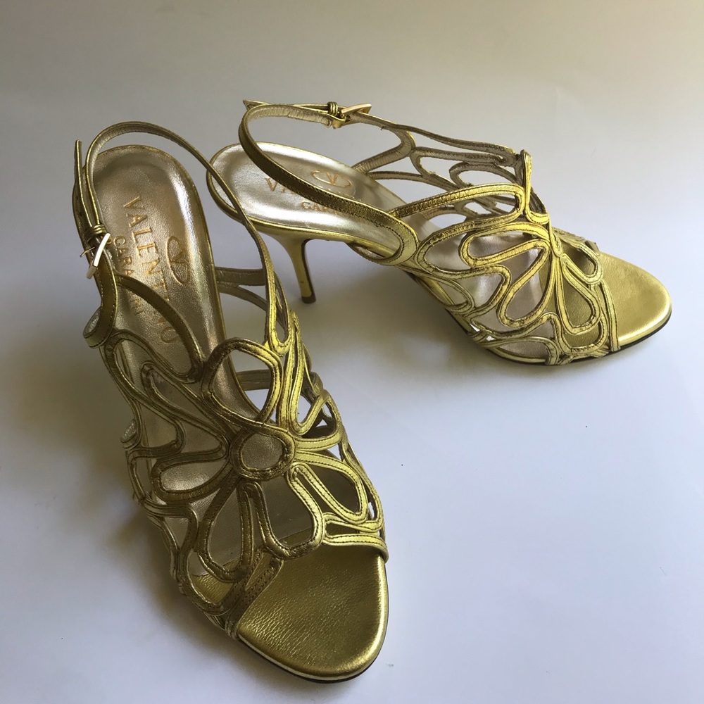 SOLD❗️❗️VALENTINO leather caged sandal high heels